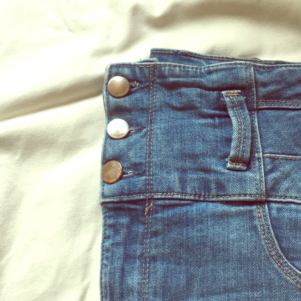 High waisted skinny jeans